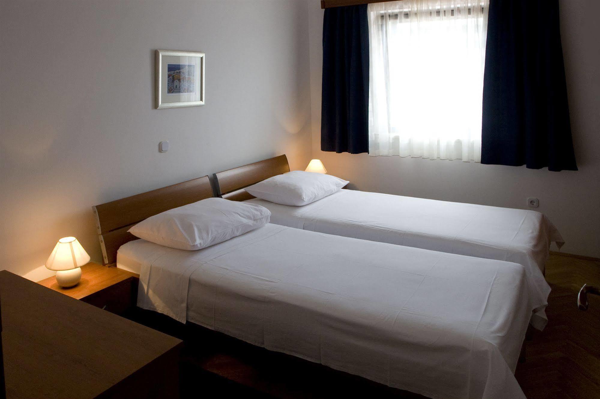 Apartments Pucisca Zewnętrze zdjęcie