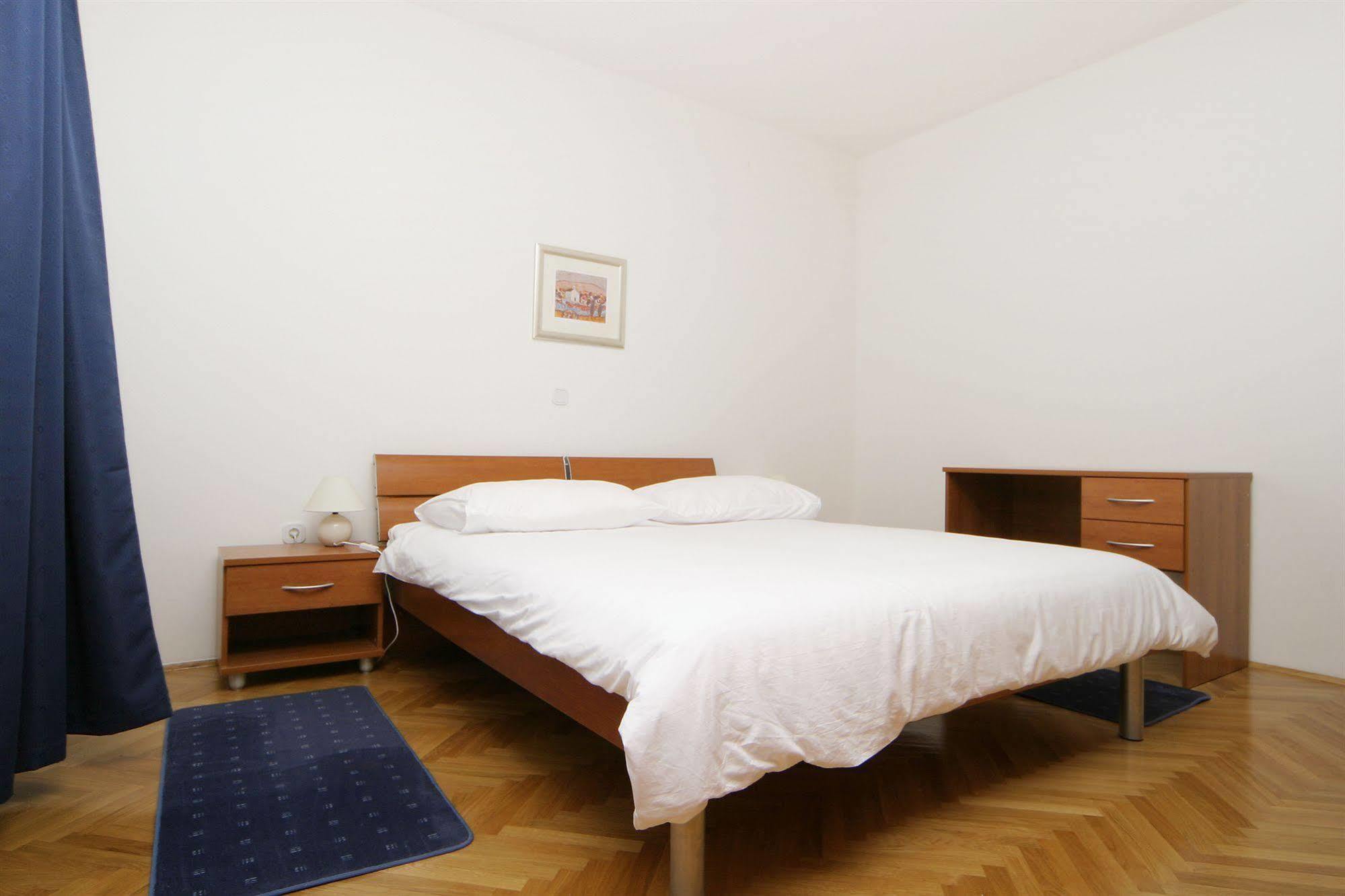 Apartments Pucisca Zewnętrze zdjęcie